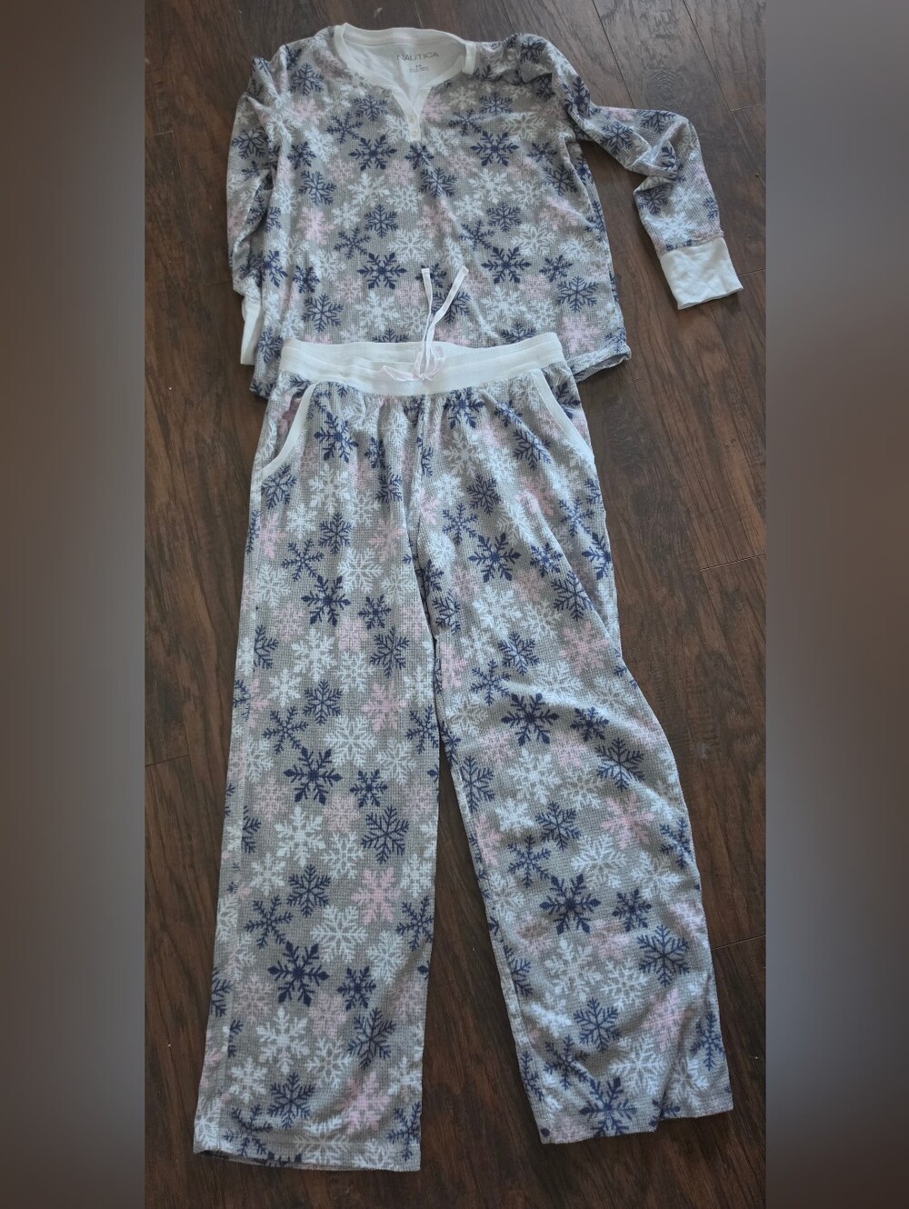 Nautica Gray Pajama Set with Navy and Pink Snowflakes